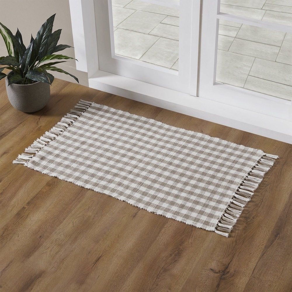 My Texas House Taupe Gingham Fringe Indoor/Outdoor Layering Rug, 24x38 - Picture 5 of 8